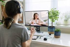 Atendimento Terapêutico Online: Vantagens e Como o Psicólogo Deve Proceder